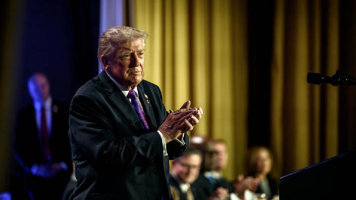 Trump Gives Iran 48 Hours to Open Hormuz Strait or Face Attack