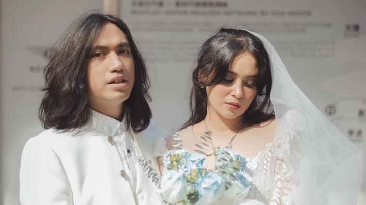 Ayushita dan Gerald Situmorang Umumkan Pernikahan, Tampil dalam Busana Pengantin Modern-Vintage