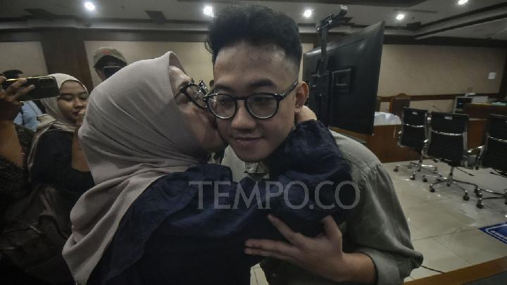 Four Indonesian Activists in August Protests Face 2-Year Sentence Demand