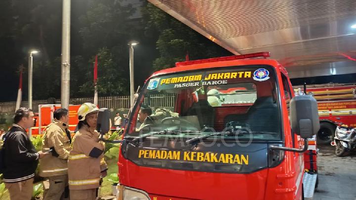 Fire Erupts in Jakarta's Istiqlal Mosque Server Room During Tarawih Prayer