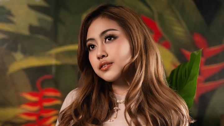 Sisca Saras Rilis Single Penuh Makna di Hari Ulang Tahunnya, Simbol Pendewasaan Diri