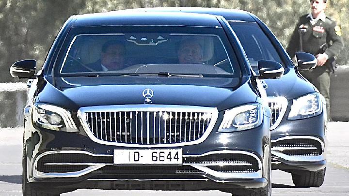 Jordan's King Personally Drives Prabowo in Mercedes-Maybach