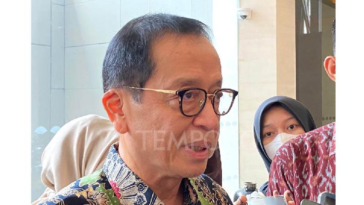 OJK Imbau Perbankan Waspadai Penurunan Daya Beli dan PHK