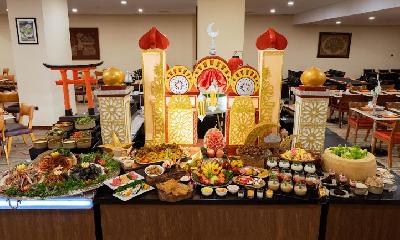 Hotel Sultan menghadirkan pengalaman berbuka puasa istimewa.
