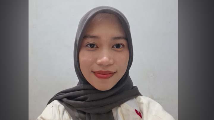 Cantika Review: Mencoba Lip Product Ultima II yang Tahan Lama dan Blendable dalam 1 Kemasan