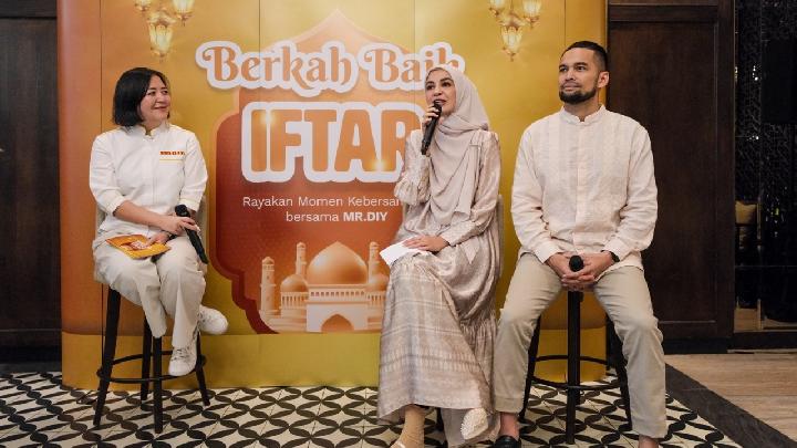 Teuku Wisnu dan Shireen Sungkar Tunjukkan Cara Ajak Anak Berbagi di Berkah Baik Iftar MR.D.I.Y.