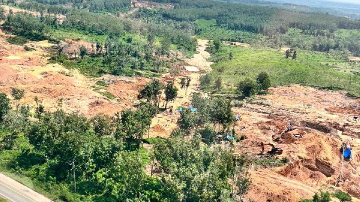 Indonesia Police Expose 100-Hectare Illegal Gold Mine in Lampung
