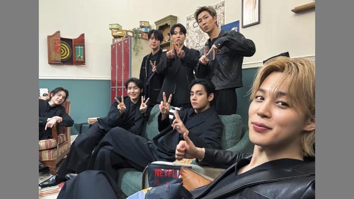 Tiket Ludes, BTS Tambah Standing Zone untuk Konser Comeback di Gwanghwamun