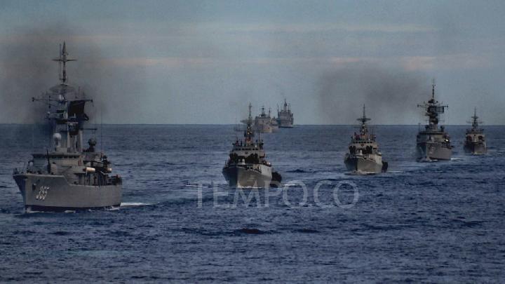 Indonesian Military Holds Sea Drill with Warships, F-16 Jets