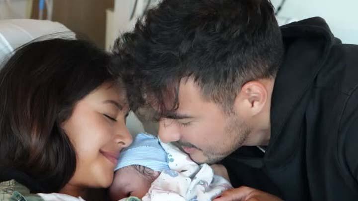 Aurelie Moeremans Melahirkan Putra Pertama, Namanya Thomas Eric Bigenho