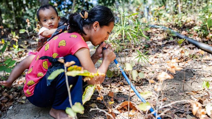Global Water Inequalities Hit Women Hardest, UN Report Finds