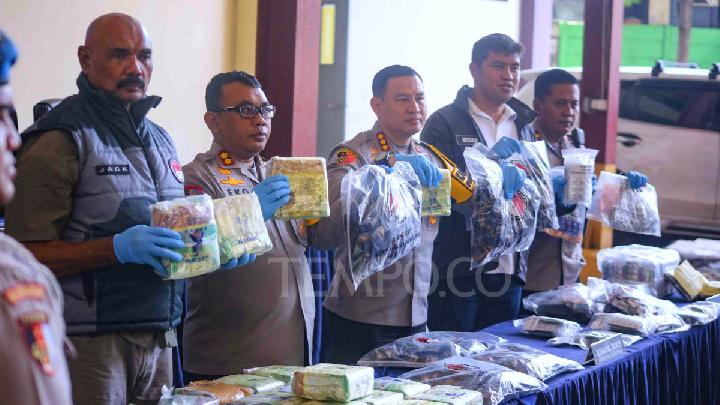 Polisi Tangkap Kurir Sabu dan Ekstasi di Senen