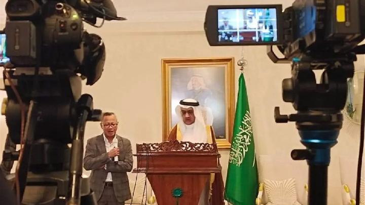 Saudi Envoy: 2026 Hajj Unaffected by Middle East Tensions