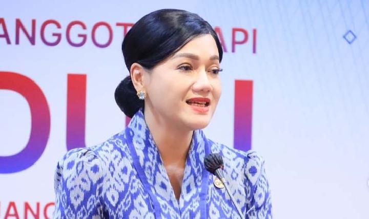 Profil Friderica Widyasari Dewi yang Telah Resmi Dilantik Menjadi Ketua OJK