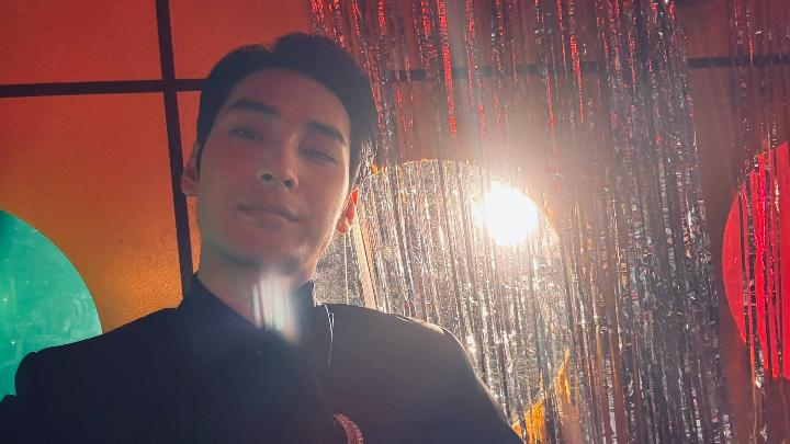 Intip Profil Lengkap Apo Nattawin Wattanagitiphat, Aktor Thailand dengan Influence Fashion Dior