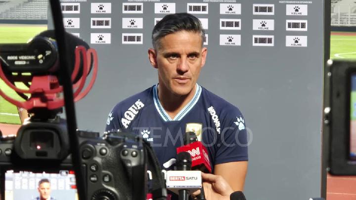 Herdman Tonton Laga Persija di Pekan Terakhir Super League