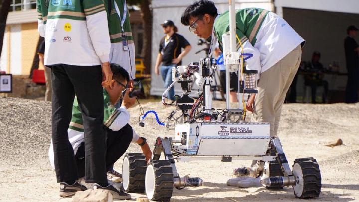 Tim Rival ITS Raih Best Rookie Team di Australia