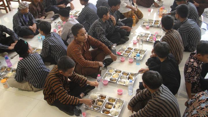 Zulhas ingatkan SPPG Wajib Serap Produk Pangan Desa