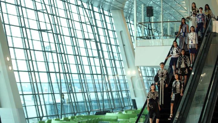 Atap Terminal 3 Bandara Soekarno-Hatta Ambrol