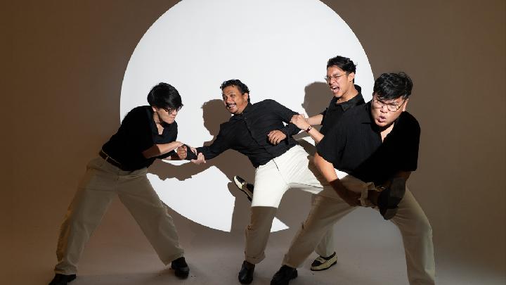 Wijaya 80 dan Sal Priadi Rilis Single dari Pertemuan Spontan