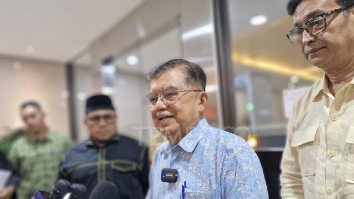 Jusuf Kalla Minta Jokowi Tunjukkan Ijazah Aslinya