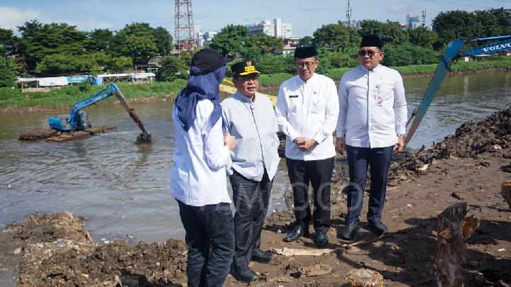 Pramono Klaim RW Kumuh di Jakarta Turun 52 Persen
