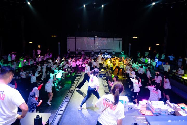 Tetap Bugar dengan Olahraga Line Dance