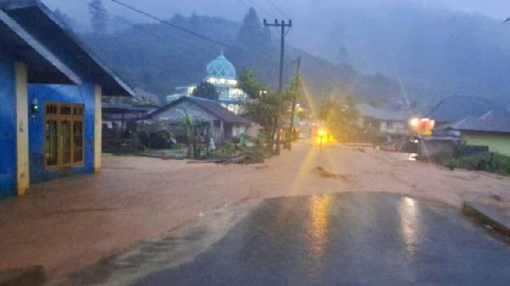 Banjir Bandang Kembali Mengancam Sumatra, BMKG Prediksi Hujan Lebat Dua Putaran di Aceh