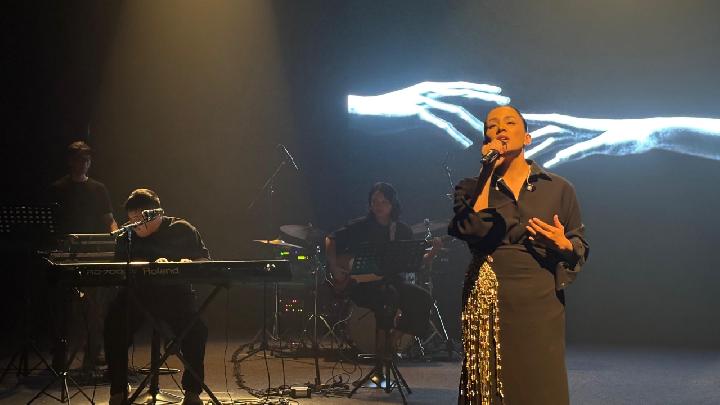 Angel Pieters Bicara Tentang Ikhlas Melepas Cinta Lewat Lagu Garis Tangan