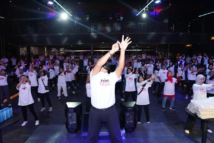 Semakin Rileks dengan Gerakan Tai Chi