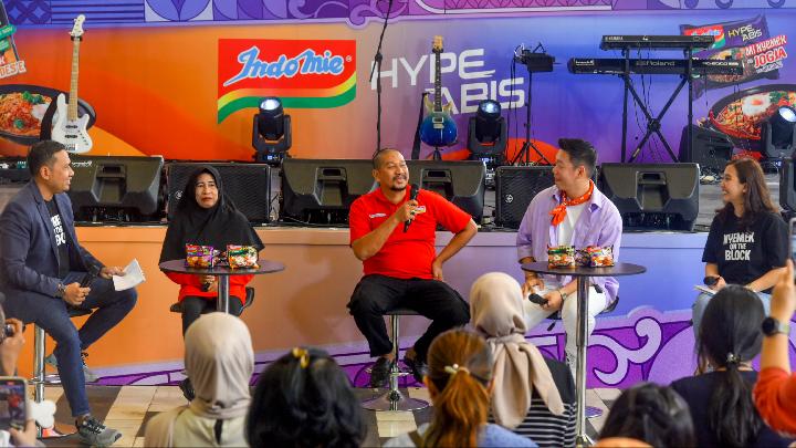 Indomie Hype Abis Angkat Mi Nyemek Warmindo ke Panggung Nasional