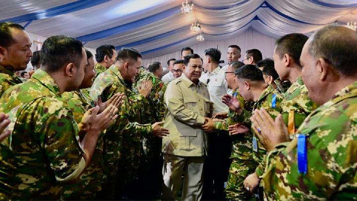 Prabowo Soroti Perbedaan Partai hingga Suku di Retret DPRD