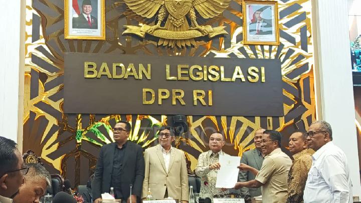 DPR Segera Sahkan RUU PPRT, Dasco: Hadiah Hari Kartini