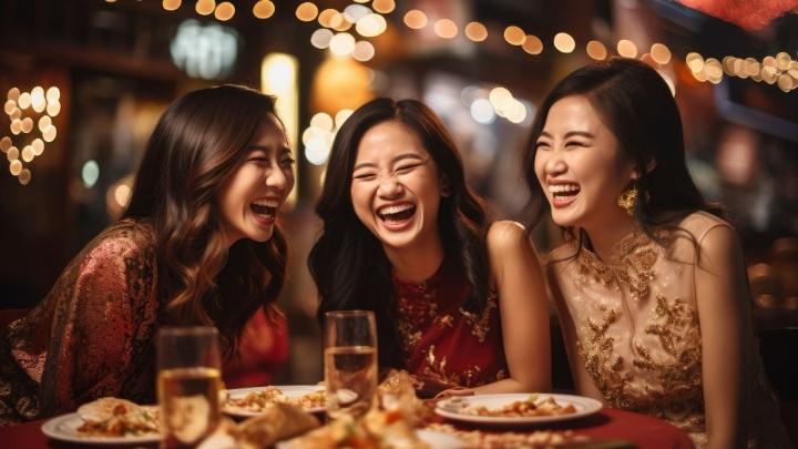 Makan Malam di Luar Ruangan Ternyata Bisa Jadi Cara Buat Healing