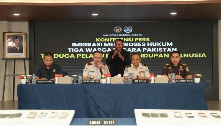 Imigrasi Proses Hukum Tiga WN Pakistan dalam Kasus Penyelundupan Manusia ke Australia