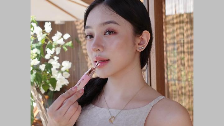 Tips Mandi Bunga ala Amanda Zahra untuk Kulit Glowing Cerah