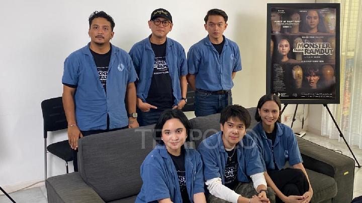 Kisah Pekerja Kerah Biru dalam Film Monster Pabrik Rambut