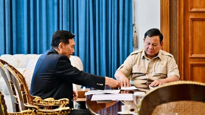 Prabowo Bahas Ekonomi dengan Luhut di Istana Merdeka