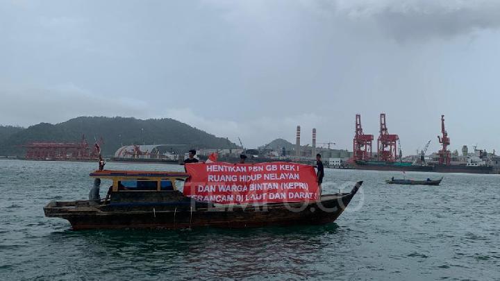 Nelayan Bintan Unjuk Rasa Tolak Perluasan PSN ke Pulau Koto