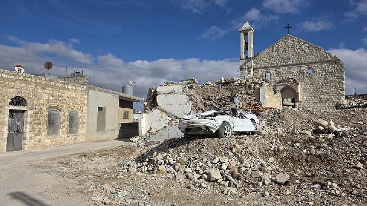 Iran Says It Is Ready to Help Lebanon Confront Israeli Attacks