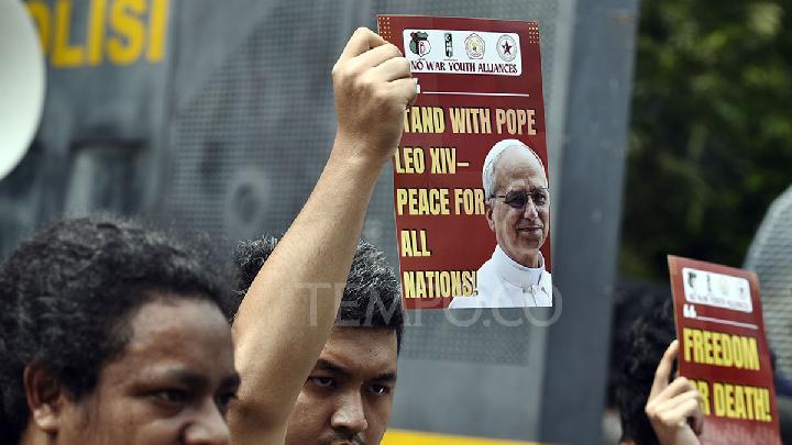 War and Peace: Key Themes of Pope Leo's First Year in Office