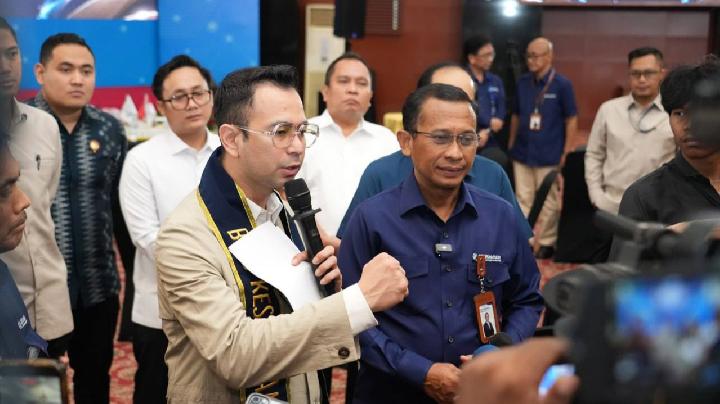 BPJS Kesehatan Anugerahkan Gelar Duta Kehormatan kepada Raffi Ahmad