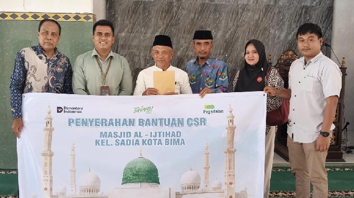 PT Pegadaian Cabang Bima Beri Bantuan CSR ke Masjid Al Ijtihad