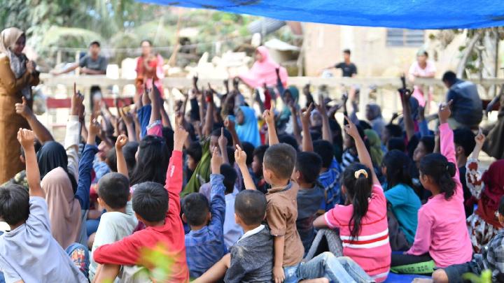 âGoodbyeâ Kelas Tenda, KBM Segera Normal, Dana Pemulihan 2.372 Sekolah Cair Rp 1,39 Triliun