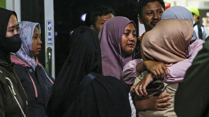 Cerita Penumpang Saat Detik-detik Kecelakaan Kereta Bekasi