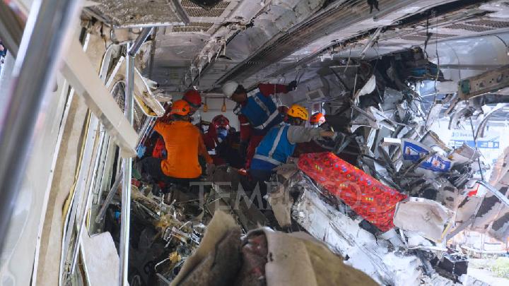 RS Polri Masih Identifikasi 10 Jenazah Tabrakan Kereta Bekasi