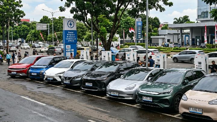 Do and Don't Saat Mobil Listrik Mati di Jalan