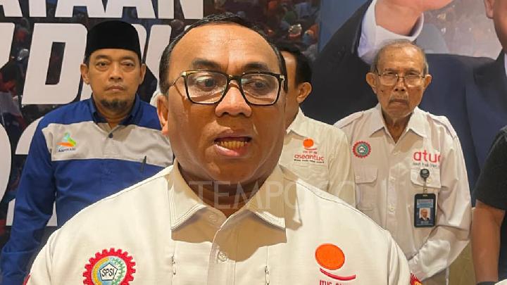 Serikat Pekerja Lain Gelar May Day di Depan Gedung DPR, KSPSI: Hak Mereka