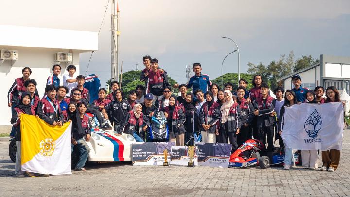 Mobil Listrik EV-4 Racikan Mahasiswa UGM Juara di Malaysia