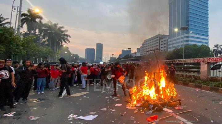 YLBHI Minta Polisi Buktikan Siapa Penyusup Demo May Day